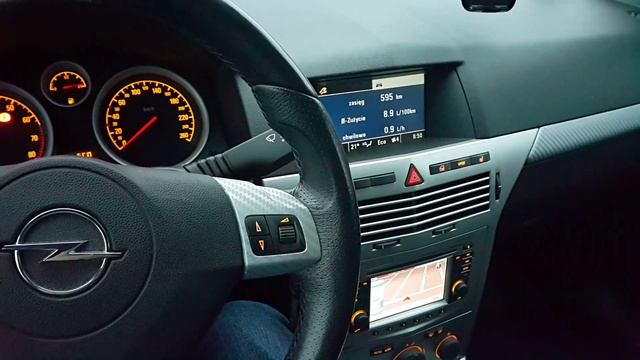 Astra H with Touch & Connect and CID display смотреть онлайн