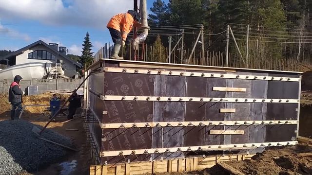 Заливка стен цоколя. смотреть онлайн