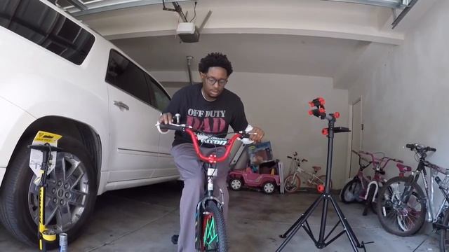 My first bike repair ? смотреть онлайн