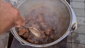 плов с мясом косули на костре
