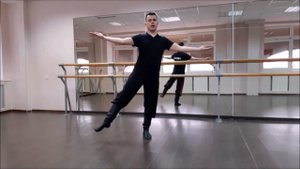 Женская танцевальная комбинация на моталочку в русском характере (А. Стиблин, солист ХА «Темп»)