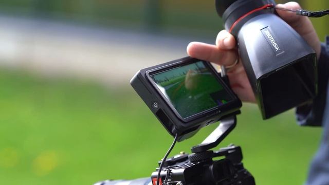 LCDVF BM5 with SmallHD Focus HDMI monitor смотреть онлайн