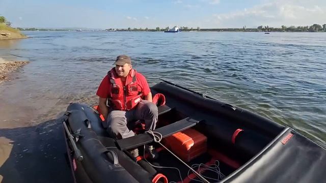 КРАСИВАЯ ЛОДКА. BADGER Air Line 390 смотреть онлайн