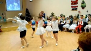 Новогоднее выступление 1 класс