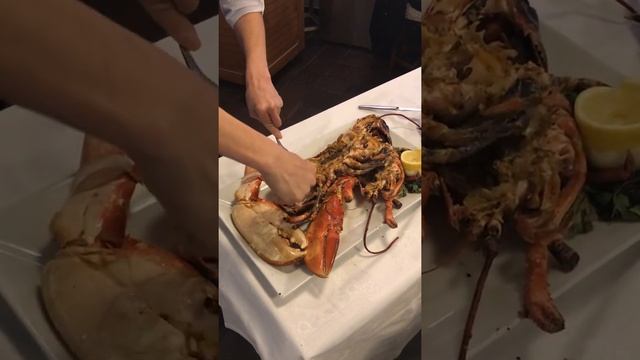 Как есть омара how to peel lobster meat