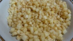 Шарлотка с манкой и творогом