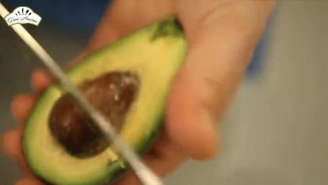 Вкусный салат с курицей и авокадо [Рецепты по-домашнему] смотреть онлайн