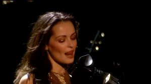 The Corrs Live in London - Breathless (Andrea Corr , Caroline Corr, Sharon Corr & Jim Corr Angles)