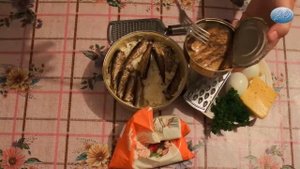 Салат "Рыбки в пруду". Вкусный салат со шпротами