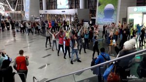 Новогодний флешмоб в аэропорту Внуково