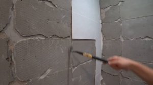 Почему отваливается кафель?