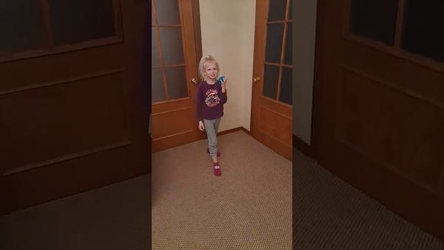 Домашняя гимнастика со слаймом . #steshablondie #стешаблонди #стешаислайм #стешагимнастика #стеша смотреть онлайн