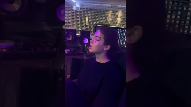 Dua Lipa - Thinking 'Bout You #shorts