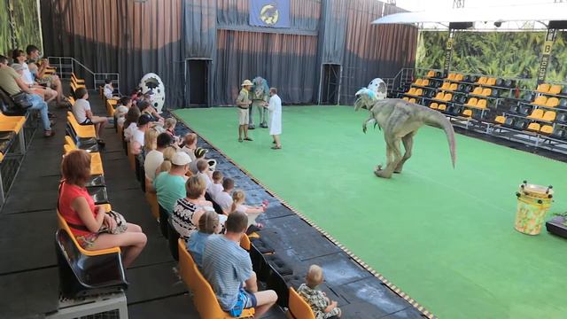 Анапа. Отдых и развлечения с детьми. Шоу живых динозавров. смотреть онлайн