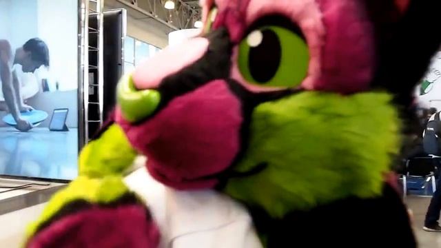 Фурри на Игромире! смотреть онлайн