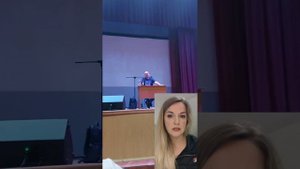 Сатья Дас ударил женщину по голове сумкой.Розбор Психолога