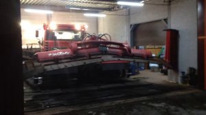 Pisten Bully 300. Горно-Алтайск. Выезд из гаража