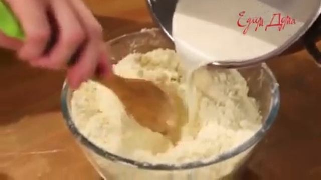 Видео рецепт о том, как правильно приготовить дрожжевого теста дома смотреть онлайн