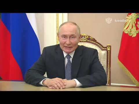 Владимир Путин поздравил железнодорожников с профессиональным праздником смотреть онлайн