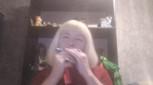 Соло на губной гармошке. " Мишель" группы  Битлз. Милита вышла на пенсию и учится играть.