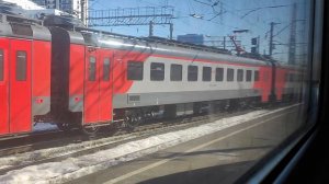 Электропоезд ЭП2Д-0265 прибывает на станцию Новосибирск-Главный