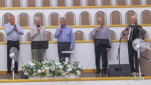 Так много дорог на земле, так много без смысла путей / Песня