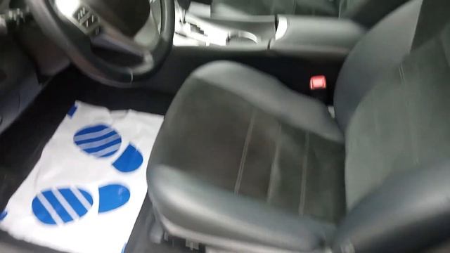 TopAuto Salon Samochodów Używanych prezentacja toyota avensis