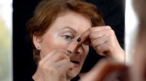 Тейпирование лица. Межбровная и носогубные зоны.
