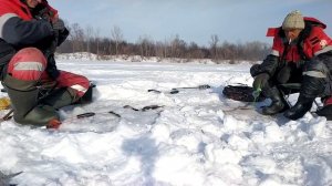 Бешенный клёв ПОДЛЕЩИКА ❌ Зимняя рыбалка в Башкирии