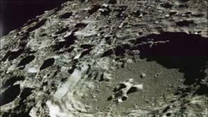 Загадочные снимки луны со спутников.