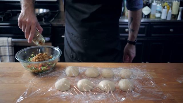 Binging with Babish: Shawarma from The Avengers смотреть онлайн