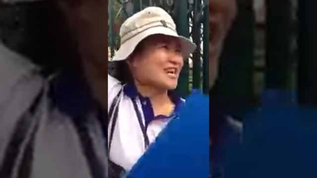 Японка работает гидом по Москве, ЭТО ВИДЕО ДОЛЖНО ПОПАСТЬ В ТОП!.акцент жесть смотреть онлайн