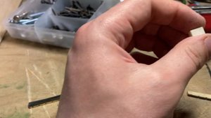 Из чего изготовить порожек для гитары