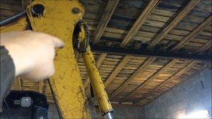 экскаватор-погрузчик CAT 428 B. востанавливаем отверстия в аутригерах (лапах) НАЧАЛО