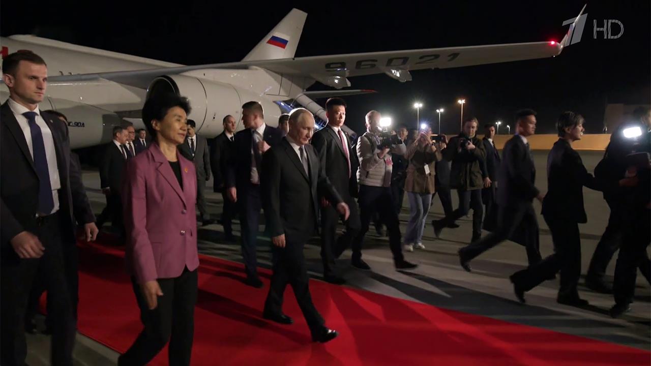 Владимир Путин в Харбине - втором городе в программе государственного визита в КНР