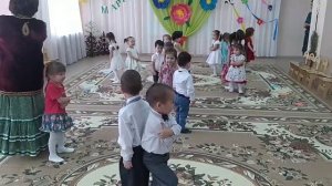 танец "Обиделись и помирились" Бейеү "Асыуланыштыҡ һәм дуҫлаштыҡ" Младшая группа детского сада