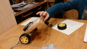 Самодельная машина на пульте управления