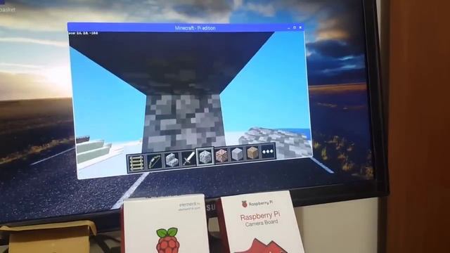 Minecraft Pi Edition on Raspberry Pi 3 (v0.1.1 alpha) смотреть онлайн