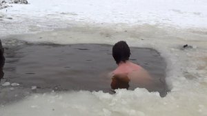 Моржевание на озере с мобильной баней Мобиба