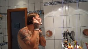 Как правильно научиться БРИТЬСЯ!