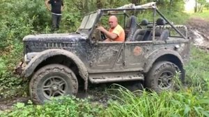 Злой ГАЗ 69 и УАЗ 469 в грязи!