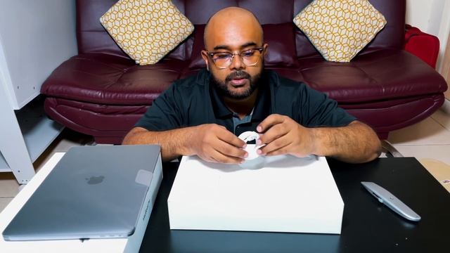 2020 Macbook Pro 13 inch Intel Unboxing смотреть онлайн