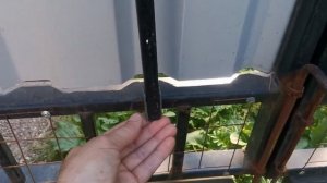Свой-чужой или не видимый замок на ворота.