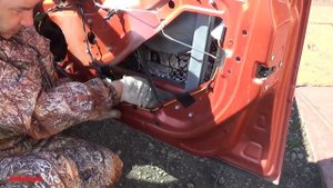 Шумоизоляция дверей Lada Granta. Музыка заиграла!