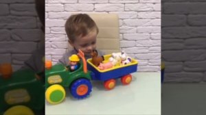 Трактор Фермера Kiddieland | Mark plays with Old MacDonald tractor