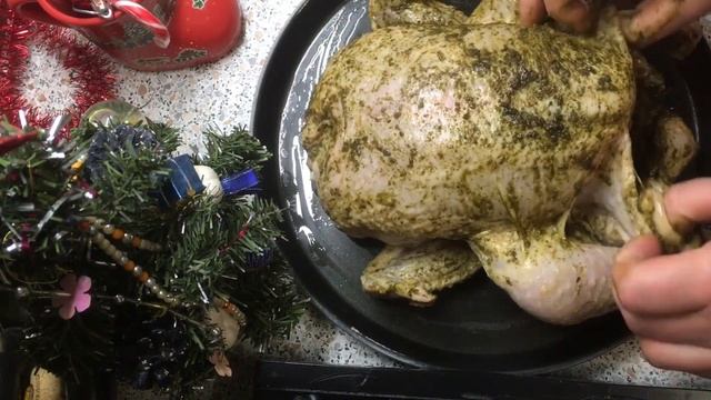 Запечённая курица с мандаринами и чесноком