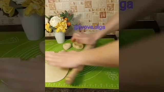 ЧЕБУРЕКИ С ГРИБАМИ И СЫРОМ смотреть онлайн