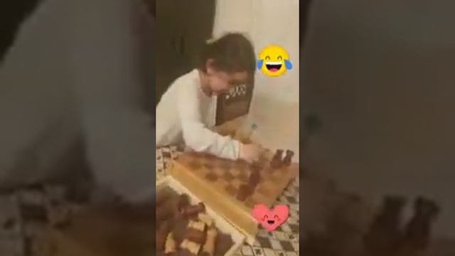играю в шахматы ???