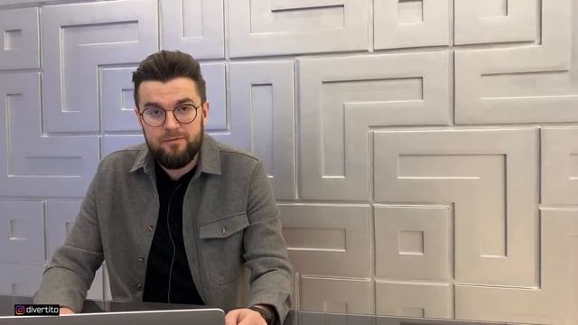 Бросила девушка.