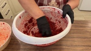 СОУС ИЗ КИЗИЛА, КОТОРЫЙ ХОРОШО ПОДХОДИТ К МЯСНЫМ И РЫБНЫМ БЛЮДАМ
